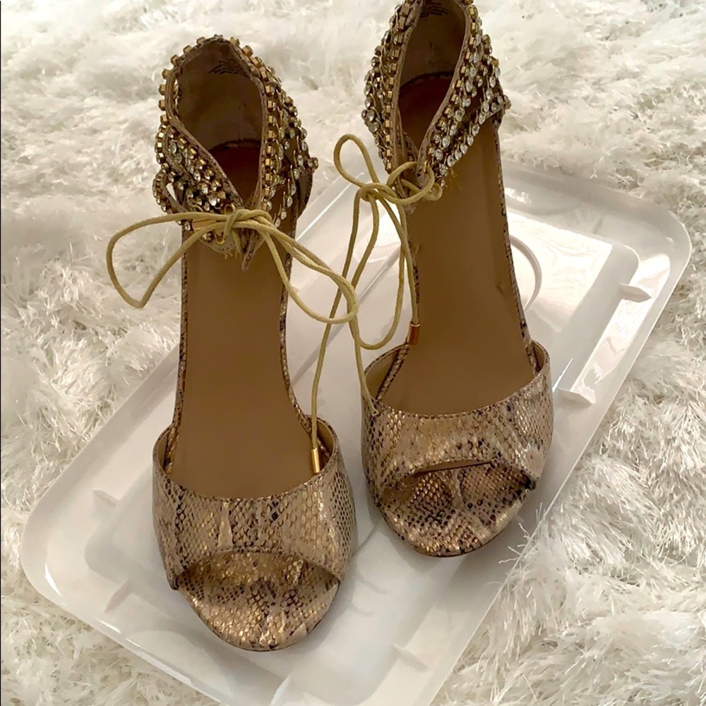 THALIA SODI Fashion Heels